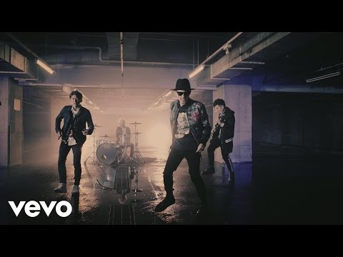 Клип — «Steppin' Out» — FLOW