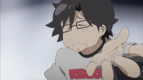 HenSemi (TV) still 4
