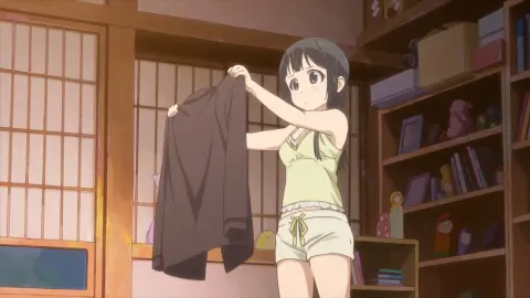 Aiura still 9