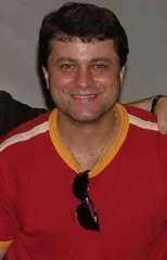 Маноло Рей