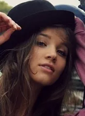 Мануэла Ренард